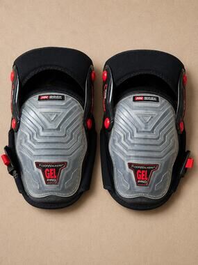 McGuire-Nicholas Floor Walkers Gel Pro Knee Pads Adjustable Black/Red Pair